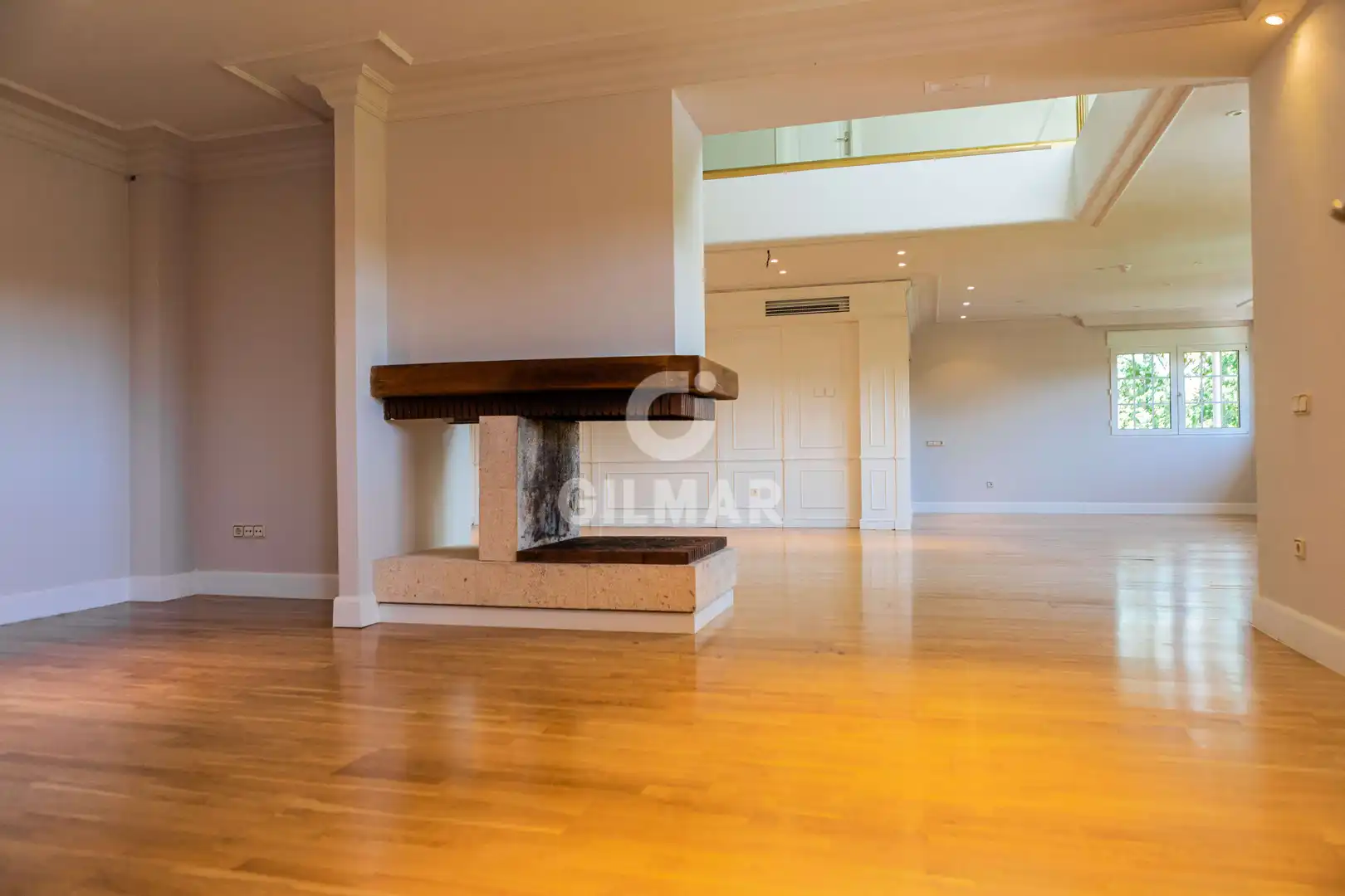 Sala de estar de Casa o chalet en venta en El Escorial con Calefacción, Jardín privado y Piscina