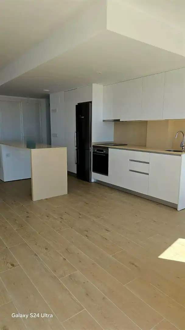 Cuina de Apartament en venda en Estepona amb Aire condicionat i Terrassa