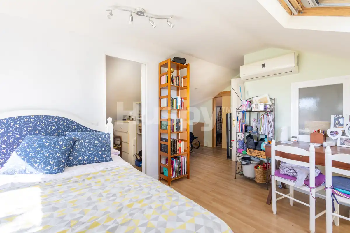 Houses for sale in Calle de la Codorniz, La Navata