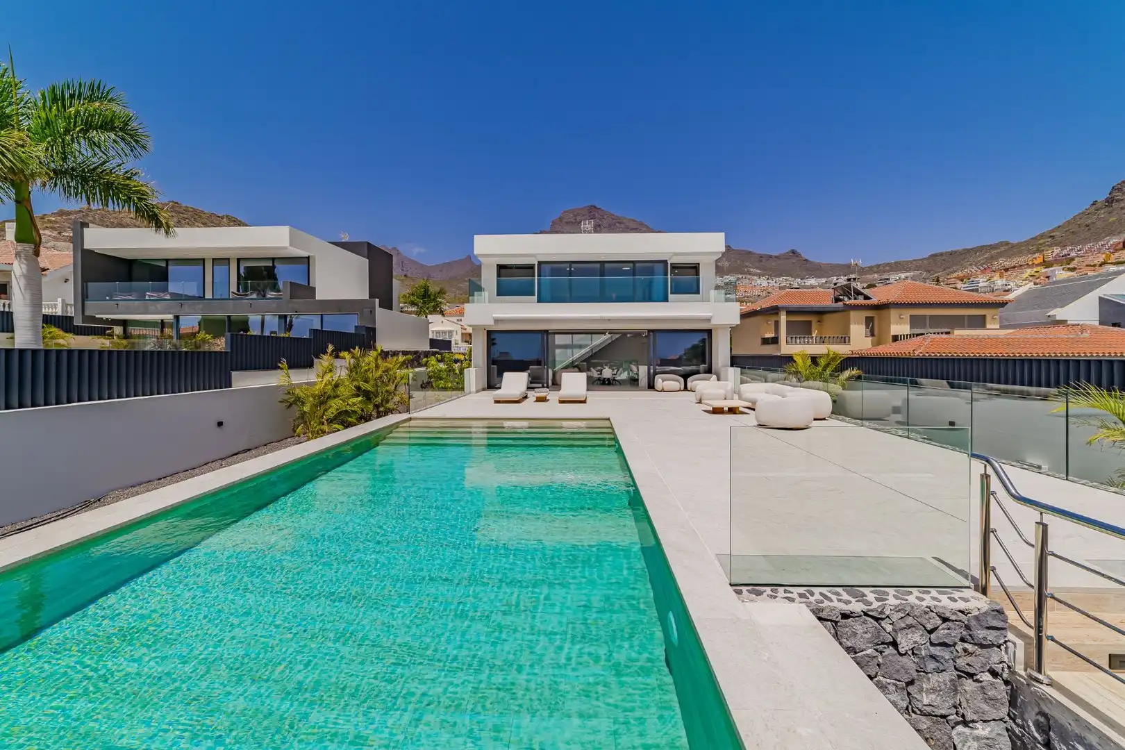 Villa con piscina in vendita a C. el Sauce 12