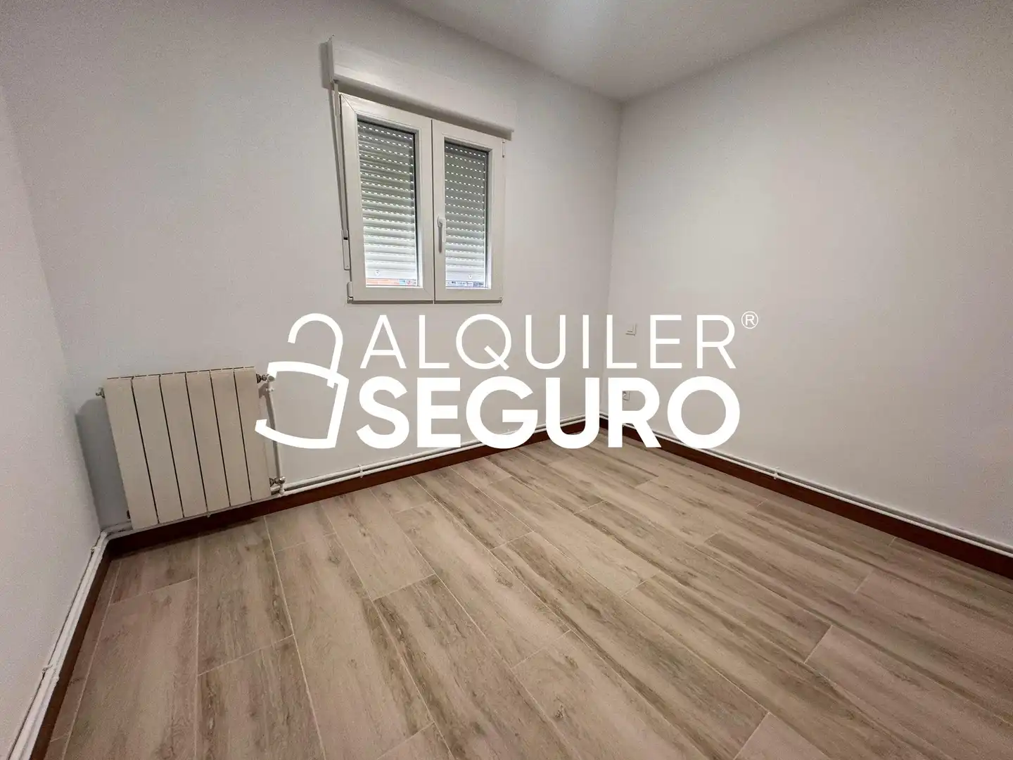 Bedroom of Flat for rent in Madrid  with Air Conditioner, Heating and Terrace