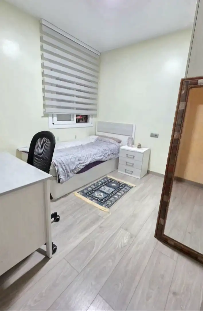 Schlafzimmer von Erdgeschoss zum Verkauf in Mollet del Vallès mit Klimaanlage, Heizung und Parkett