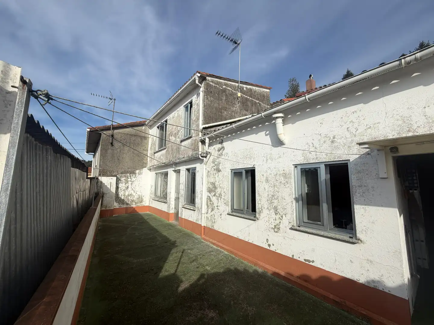 Vista exterior de Casa o xalet en venda en Cabanas amb Jardí privat, Terrassa i Traster