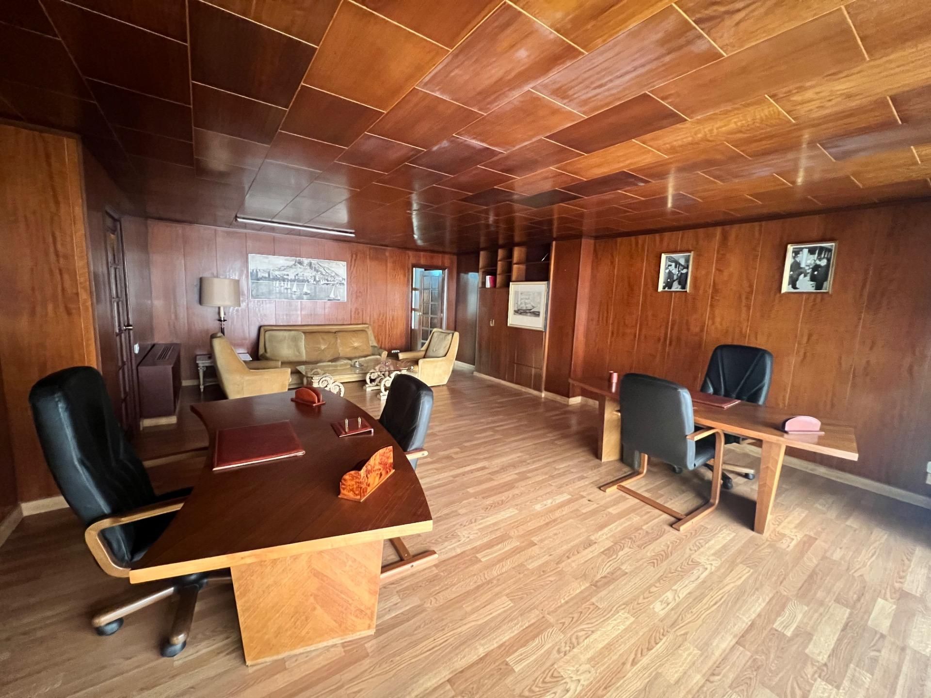 Local de lloguer a Ensanche - Diputación, Centro