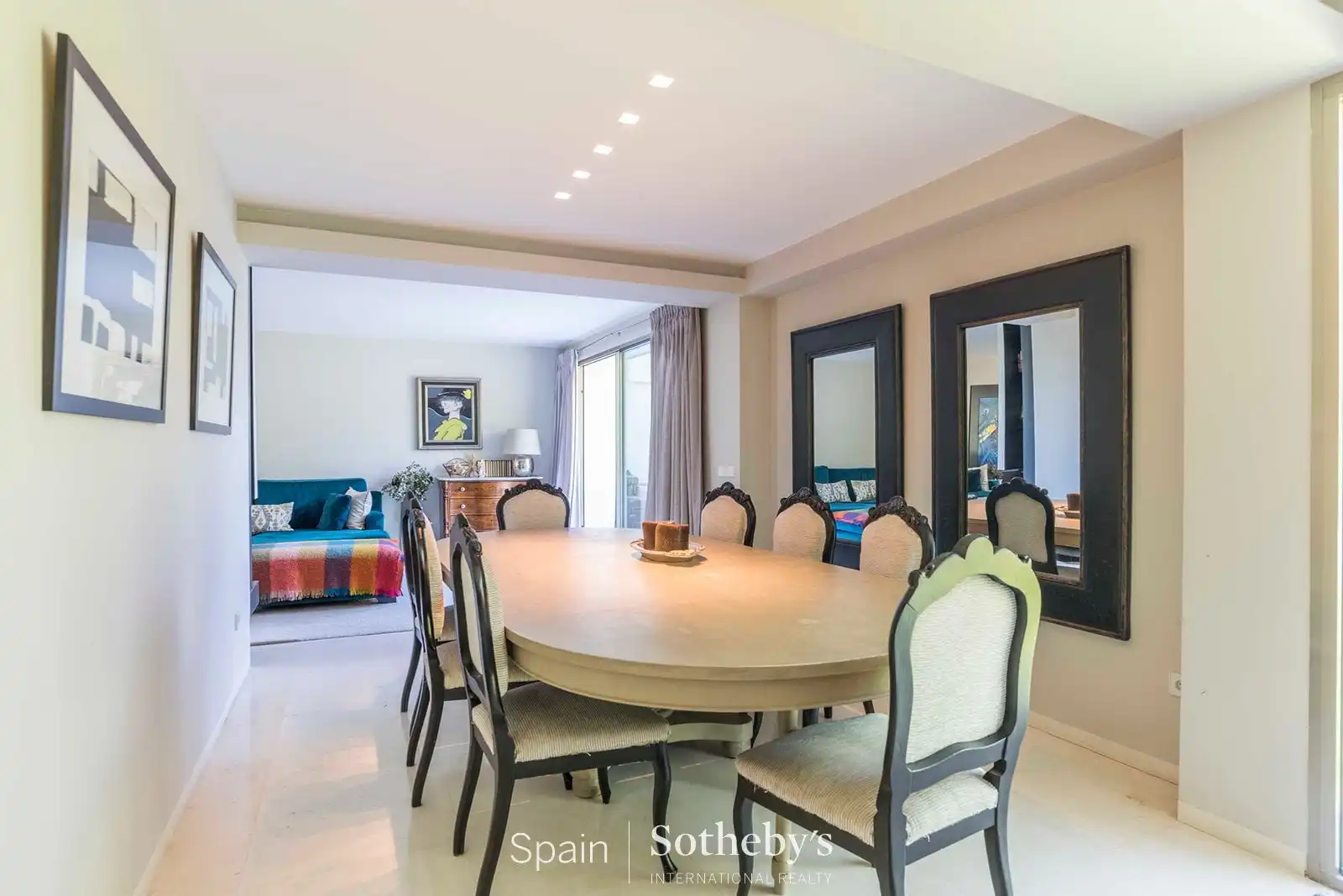 Comedor de Casa adosada en venta en Madrid con Aire acondicionado, Calefacción y Jardín privado