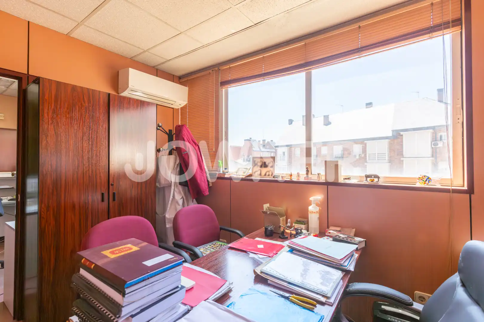 Büro zur Miete in Madrid mit Klimaanlage und Alarm