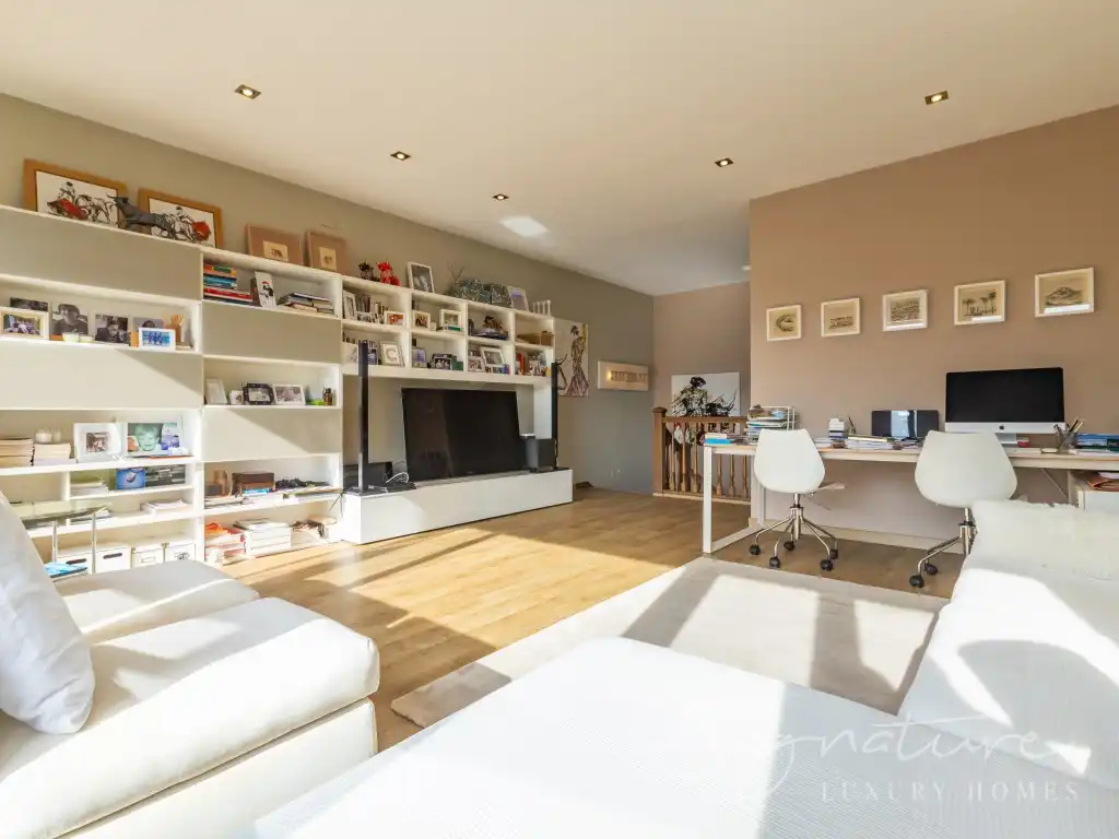 Sala de estar de Casa o chalet en venta en Sant Cugat del Vallès con Calefacción, Jardín privado y Terraza