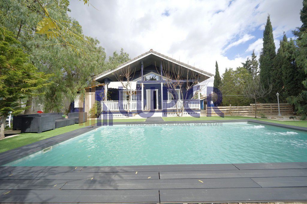 Piscina de Finca rústica en venda en Alicante / Alacant