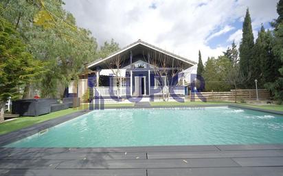 Swimming pool of Country house for sale in Alicante / Alacant