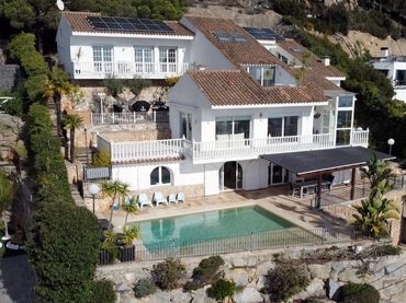 Casa con piscina en venta en Cabrils