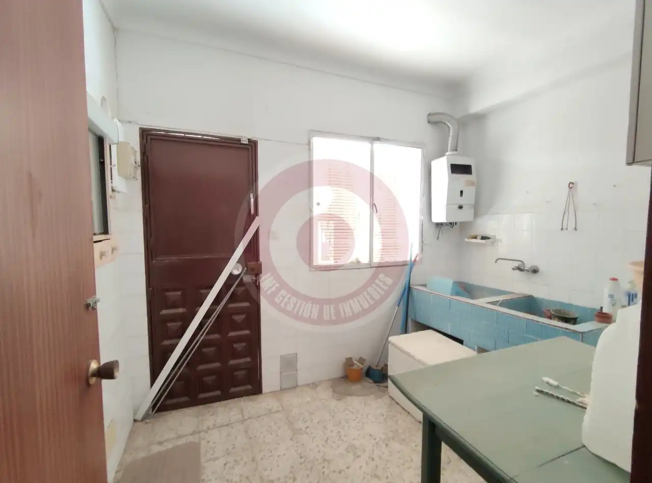 Cuina de Edifici en venda en Vélez-Málaga amb Alarma