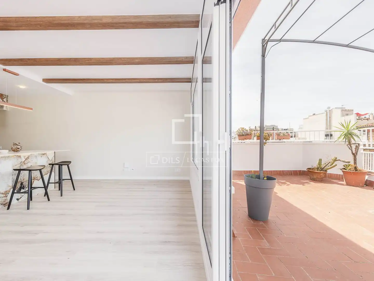 Balcony of Attic for sale in Barcelona  with Air Conditioner, Terrace and Balcony