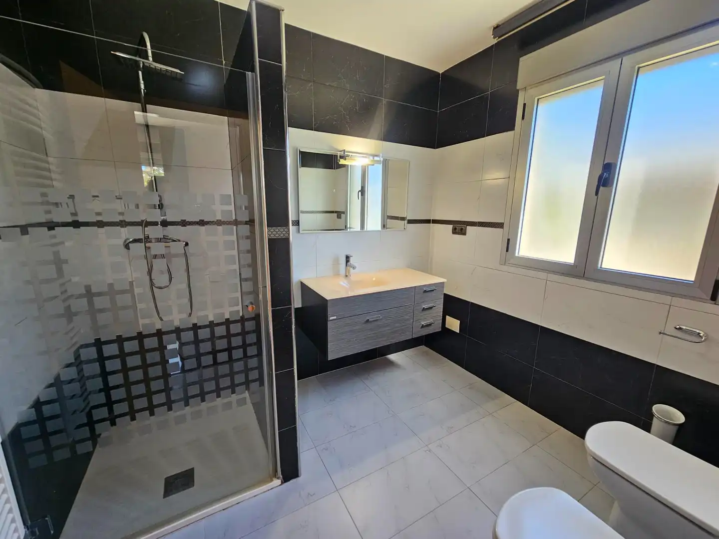 Baño de Casa o chalet en venta en Molina de Segura con Aire acondicionado, Calefacción y Jardín privado