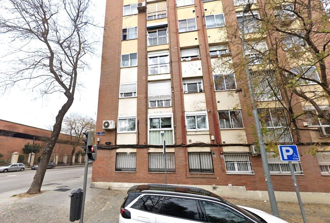 Vista exterior de Apartament en venda en  Madrid Capital