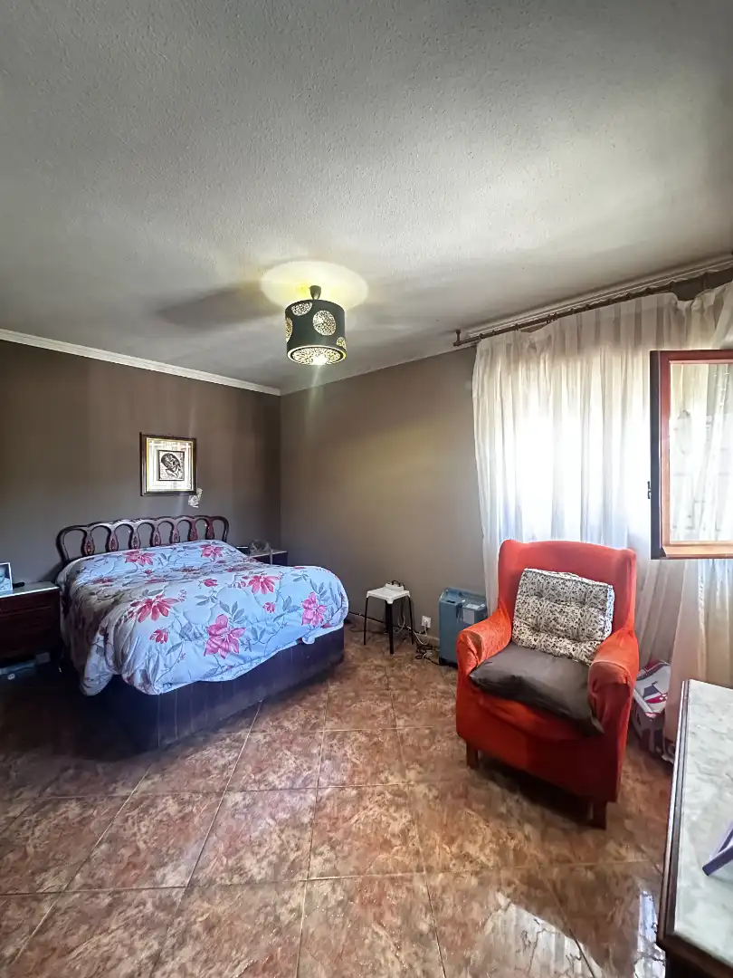 Habitación de Casa o chalet en venta en Las Rozas de Madrid con Aire acondicionado, Calefacción y Jardín privado