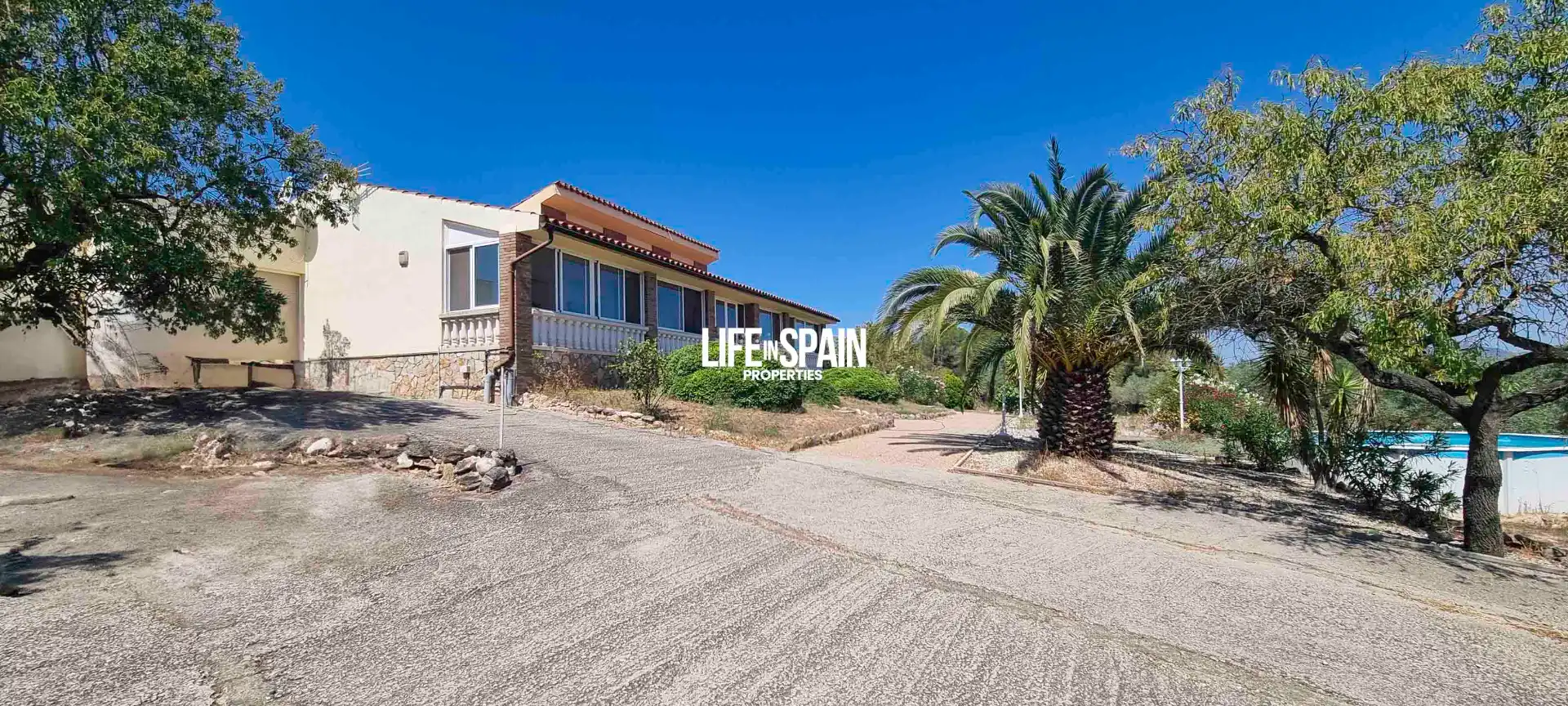 Vista exterior de Casa o chalet en venta en Ginestar con Calefacción, Jardín privado y Terraza