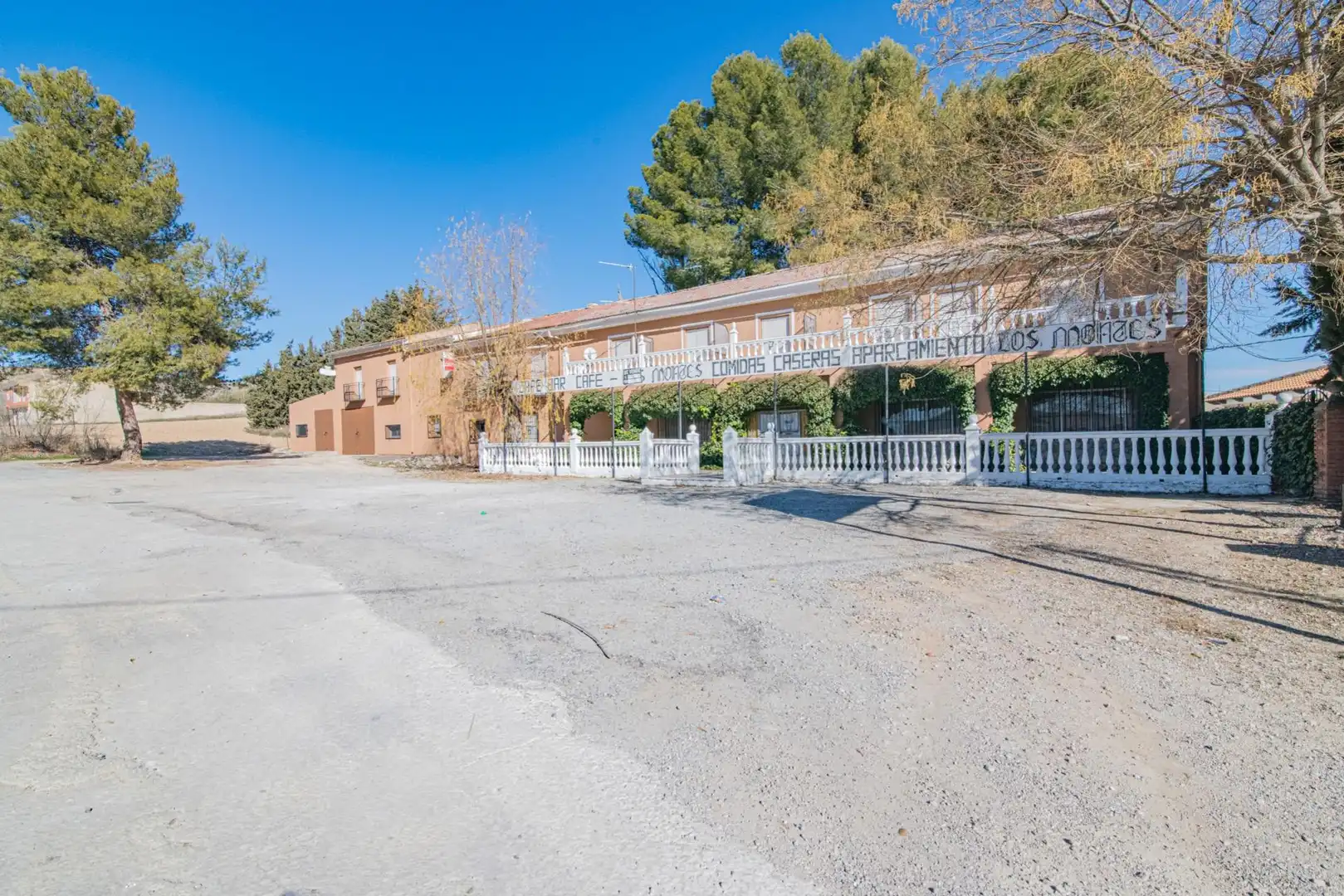 Edificio en venta en Carretera HUELMA, 66, Montejícar