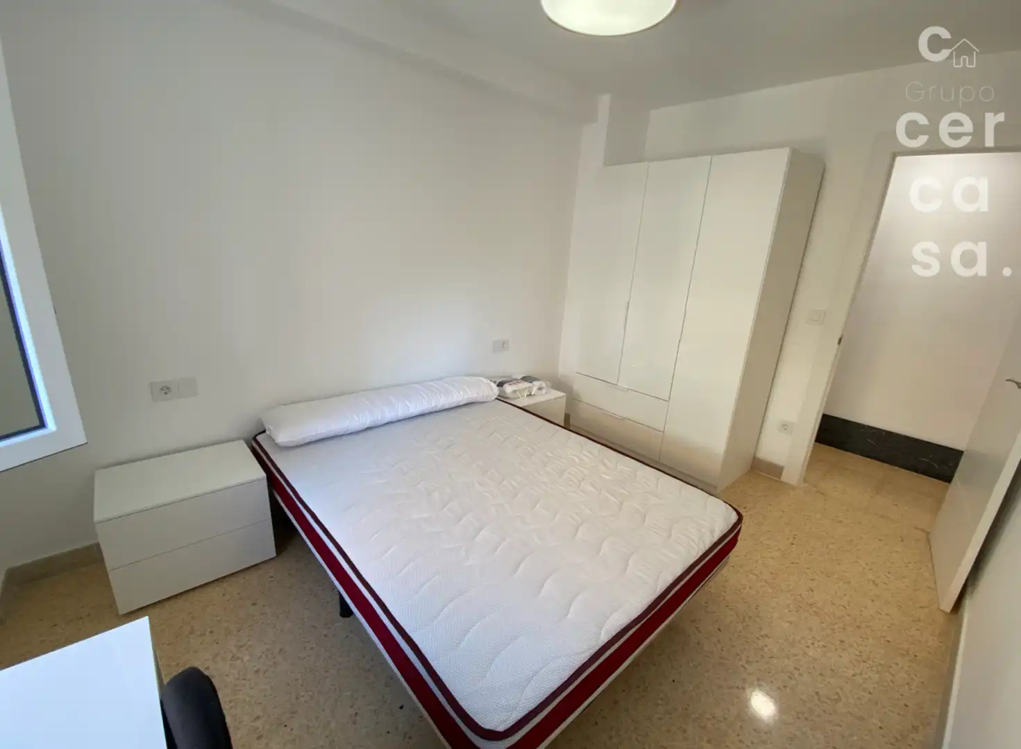 Schlafzimmer von Wohnung zur Miete in Valencia mit Möbliert, Ofen und Waschmaschine
