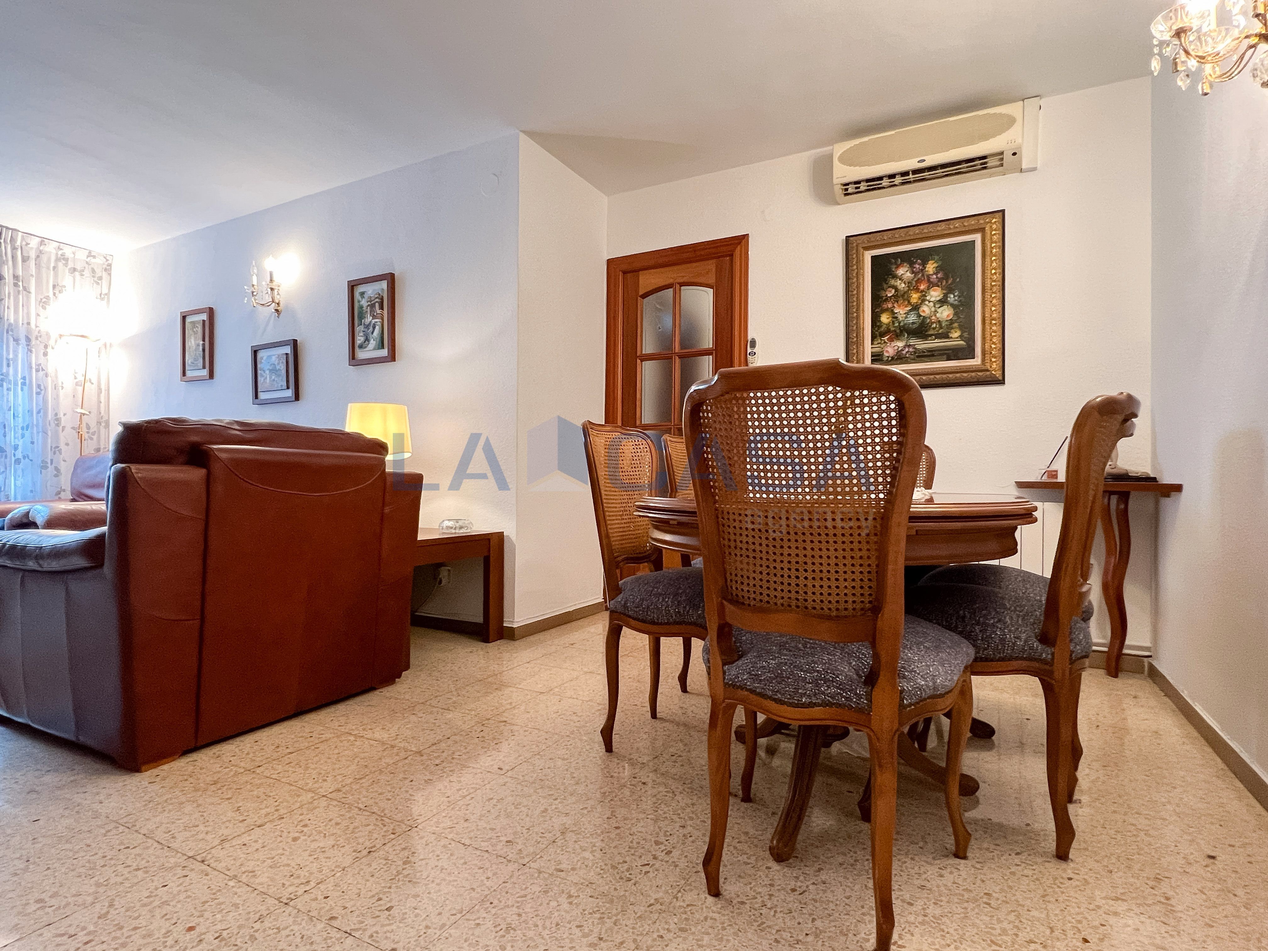 Menjador de Pis en venda en  Barcelona Capital amb Calefacció