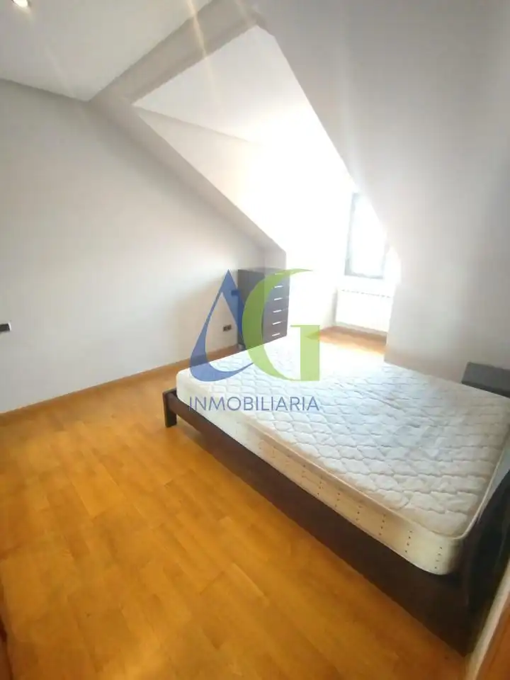 Dúplex en venta en Villaquilambre con Calefacción y Trastero