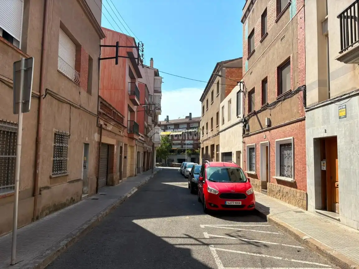 Vista exterior de Casa adosada en venda en Sant Feliu de Llobregat