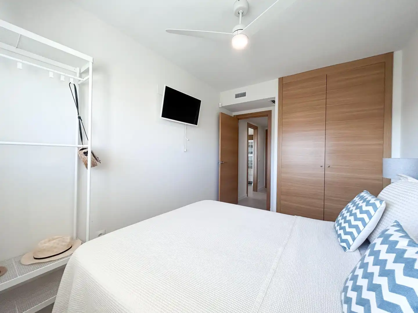Schlafzimmer von Wohnungen zur Miete in El Puig de Santa Maria mit Klimaanlage, Heizung und Privatgarten