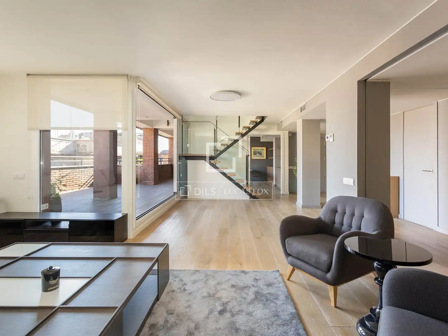 Wohnzimmer von Wohnung zum Verkauf in Barcelona mit Klimaanlage und Terrasse