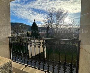 Vista exterior de Casa o xalet en venda en Laza amb Balcó