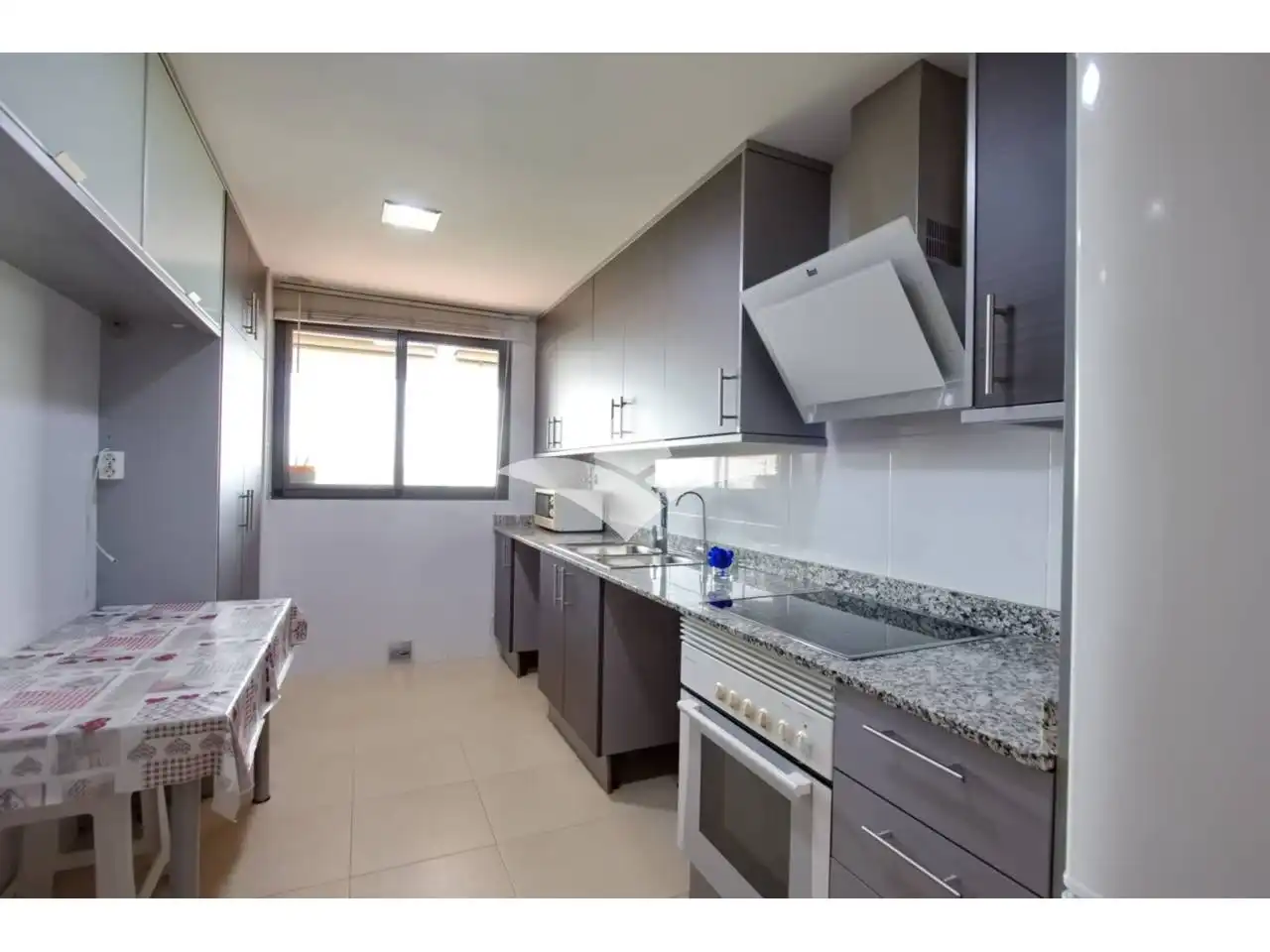 Cocina de Piso en venta en Paterna con Aire acondicionado, Terraza y Trastero
