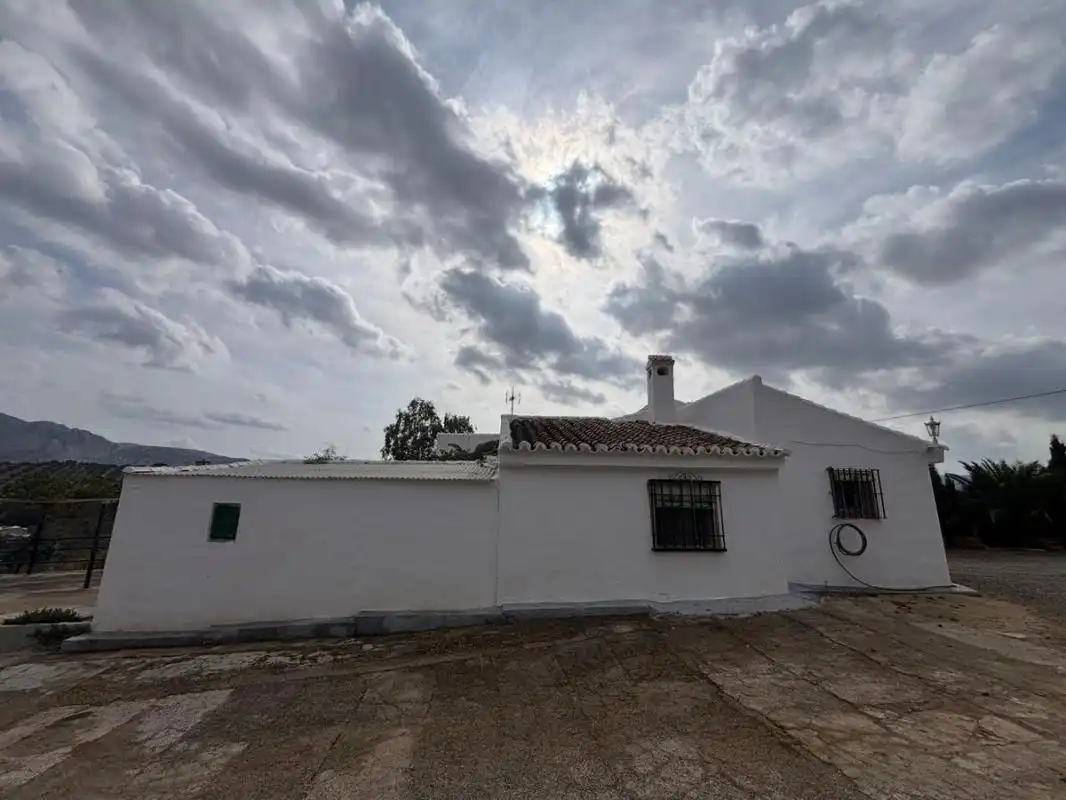 Casa rústica con jardín en venta en Polígono 133 Parcela 66 LAGUNILLAS, imagen 5