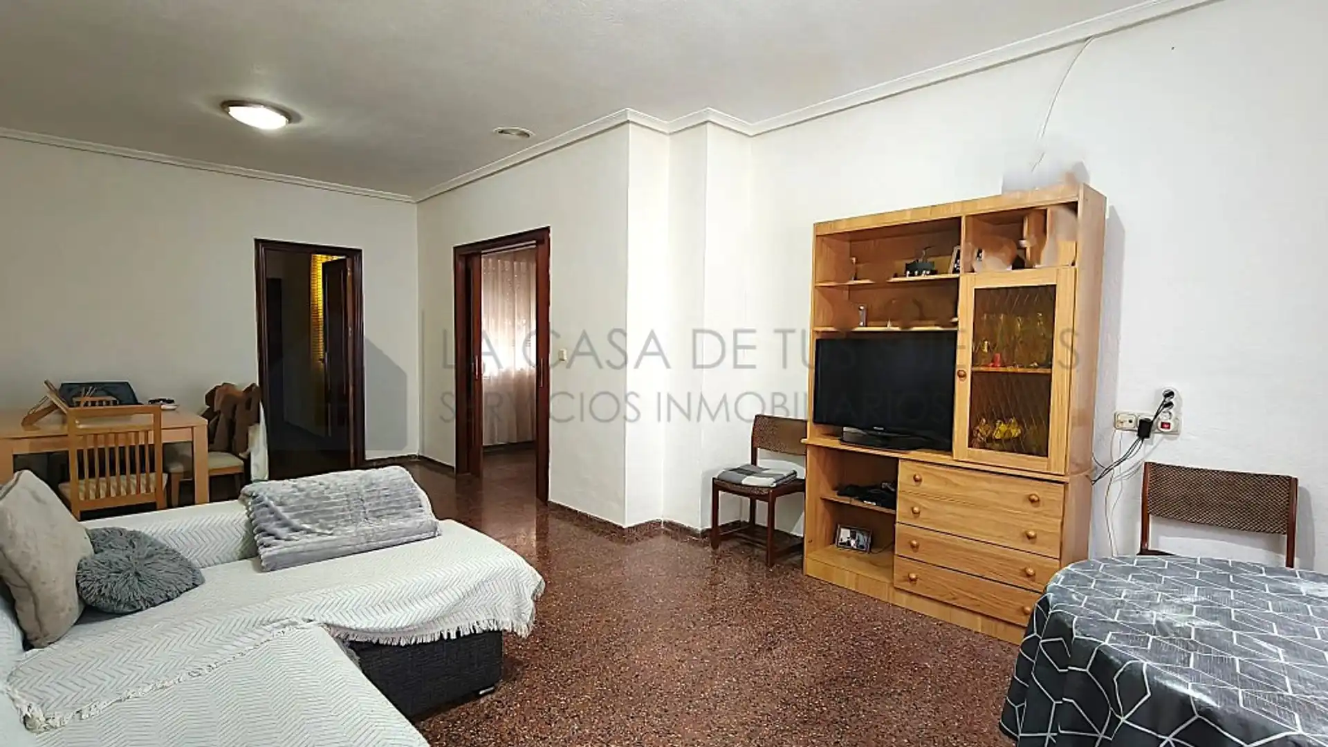 Sala d'estar de Casa o xalet en venda en Elda