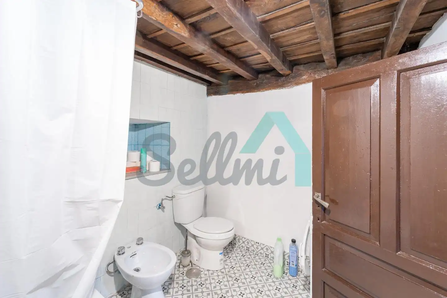 Baño de Casa adosada en venta en Quirós con Parquet y Trastero