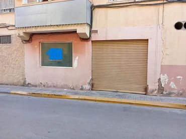 Local comercial en venda a Calle Escolar de Viator 9