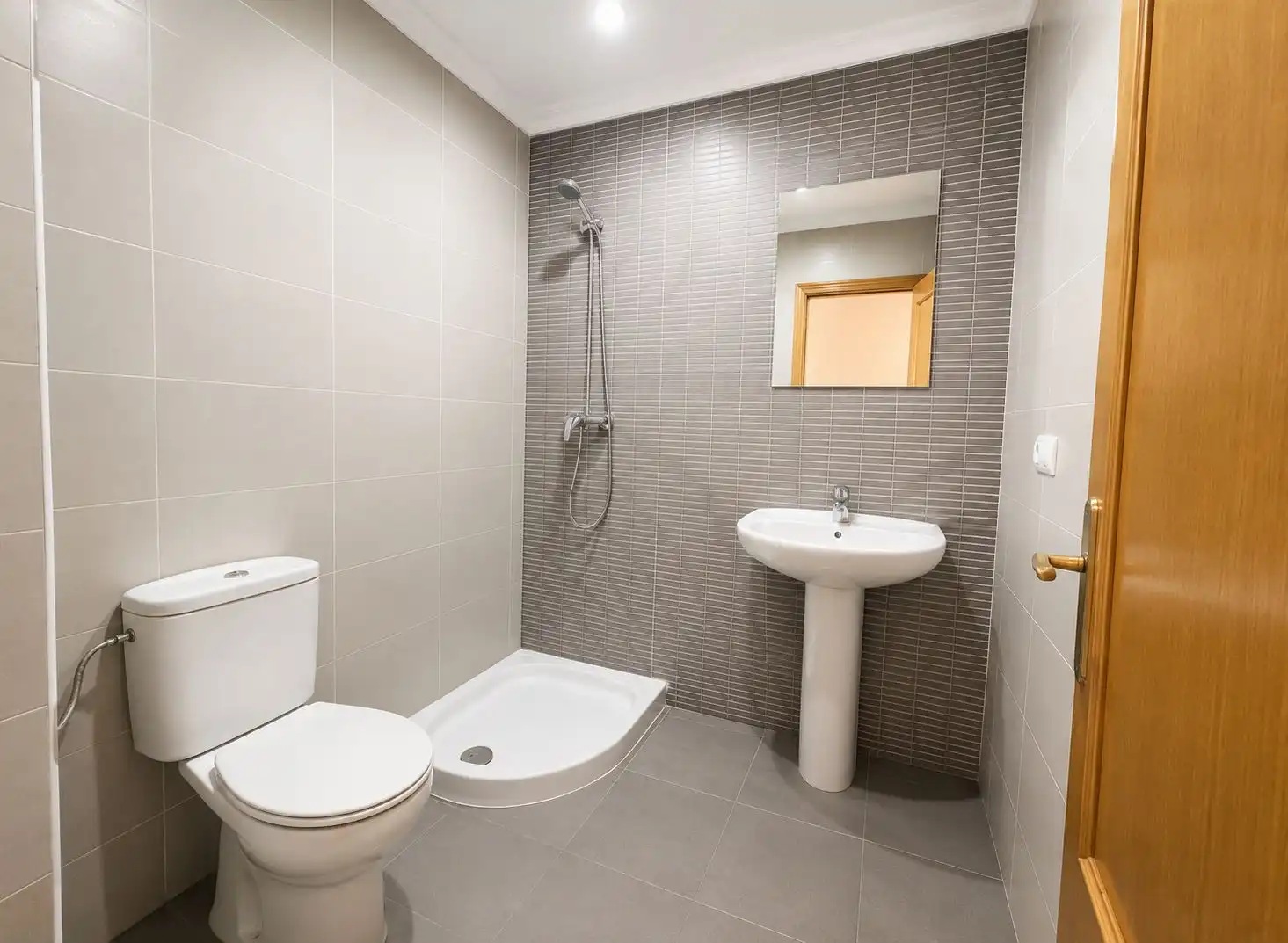 Badezimmer von Dachboden zum Verkauf in Alzira mit Klimaanlage, Terrasse und Alarm