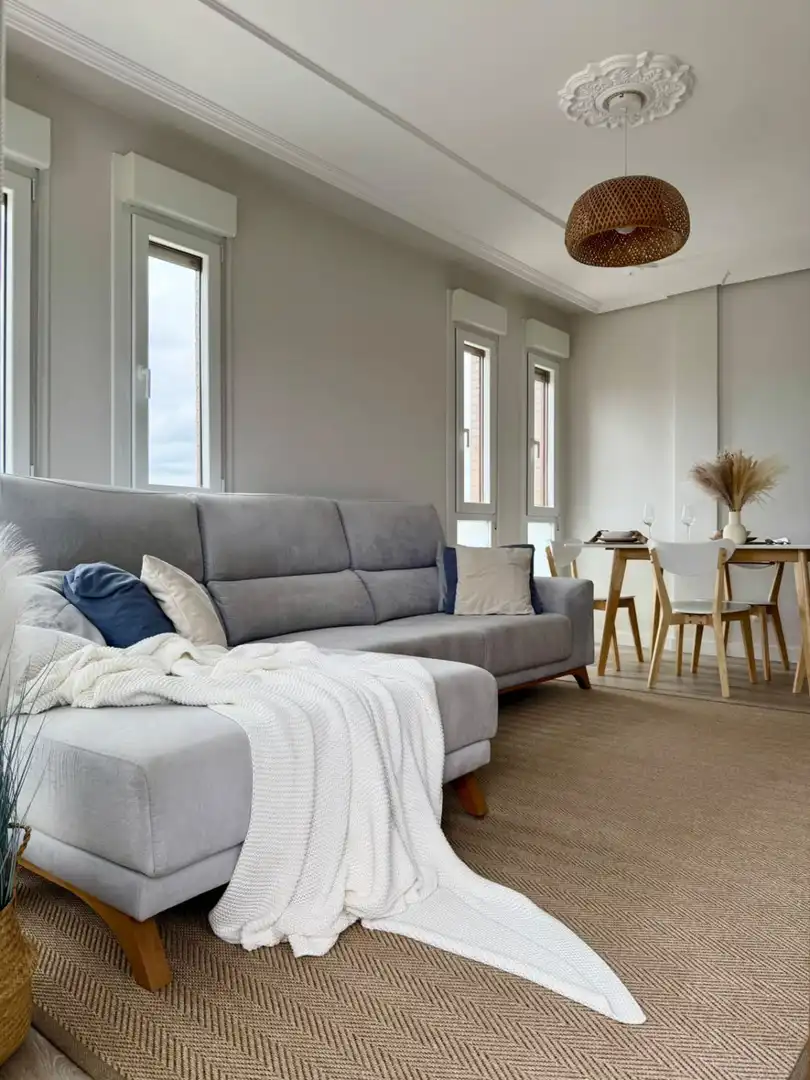 Sala de estar de Piso en venta en Noja con Calefacción y Terraza