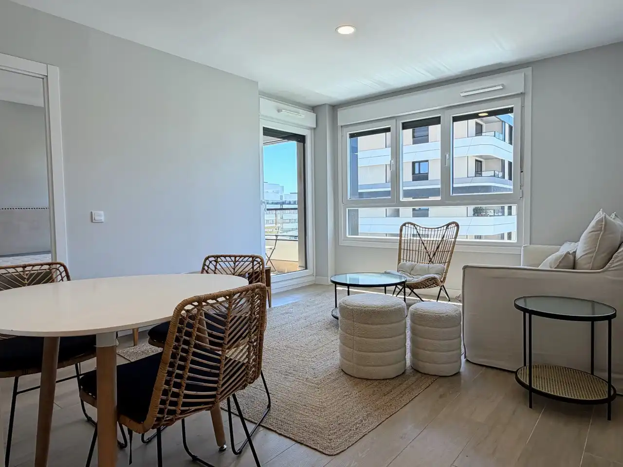 Sala de estar de Piso de alquiler en Madrid con Aire acondicionado, Calefacción y Terraza