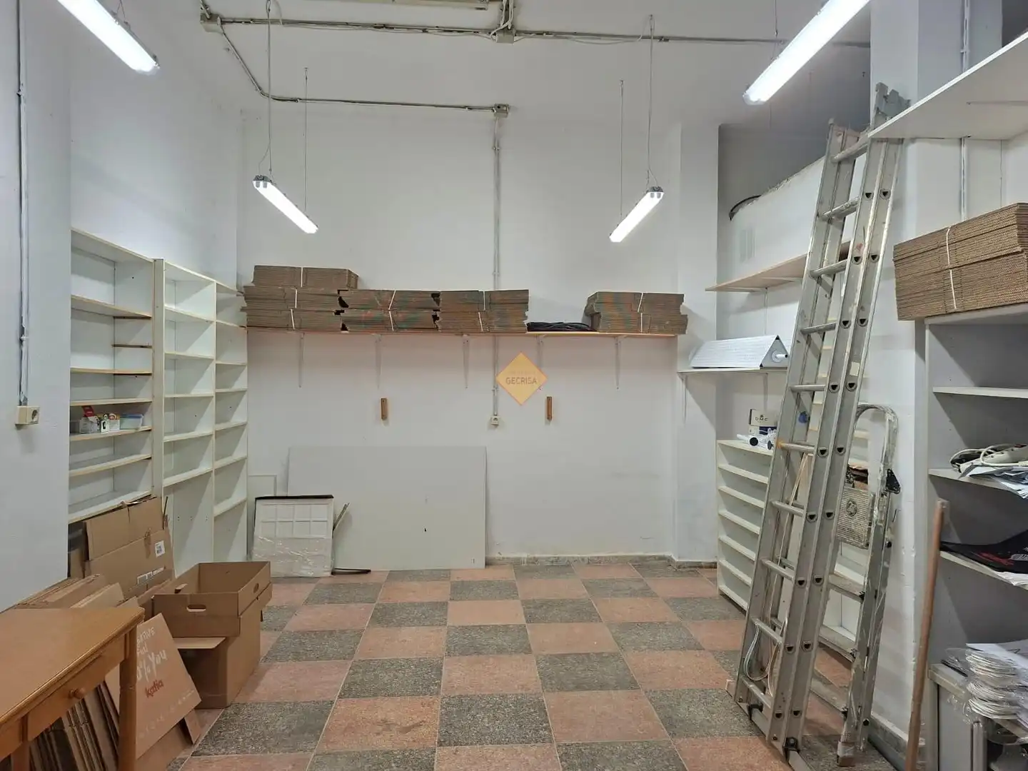 Local comercial en venda a Zona Concordia, imagen 2