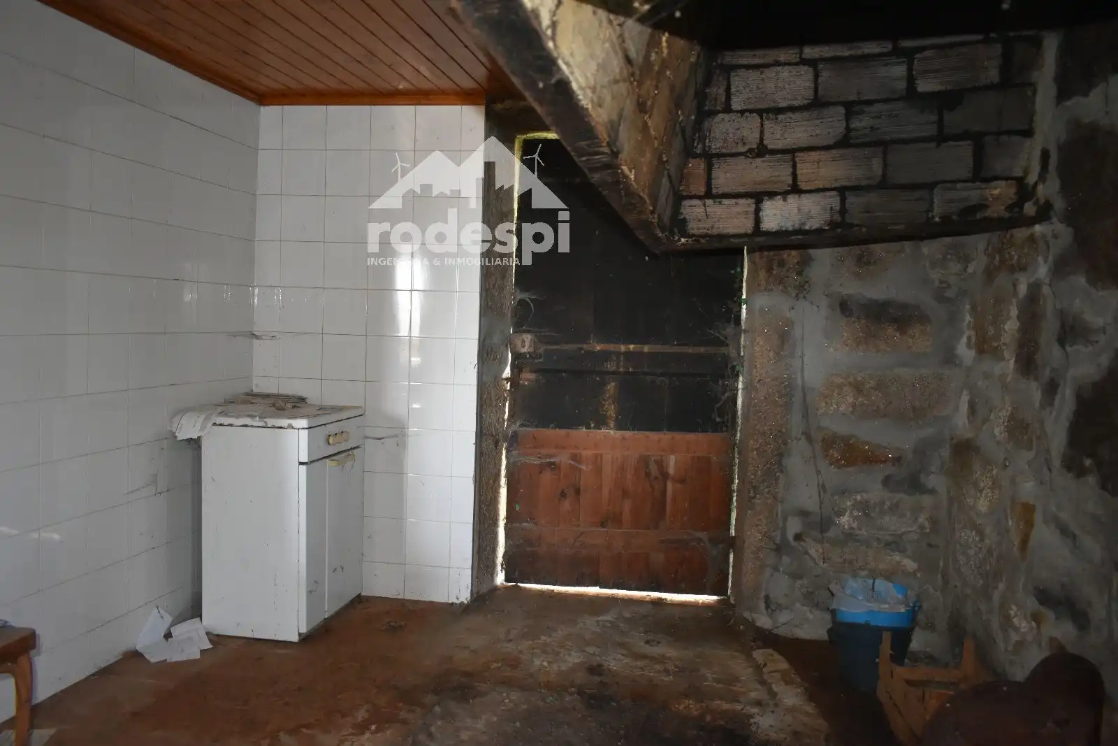 Cuina de Casa o xalet en venda en A Cañiza   amb Traster