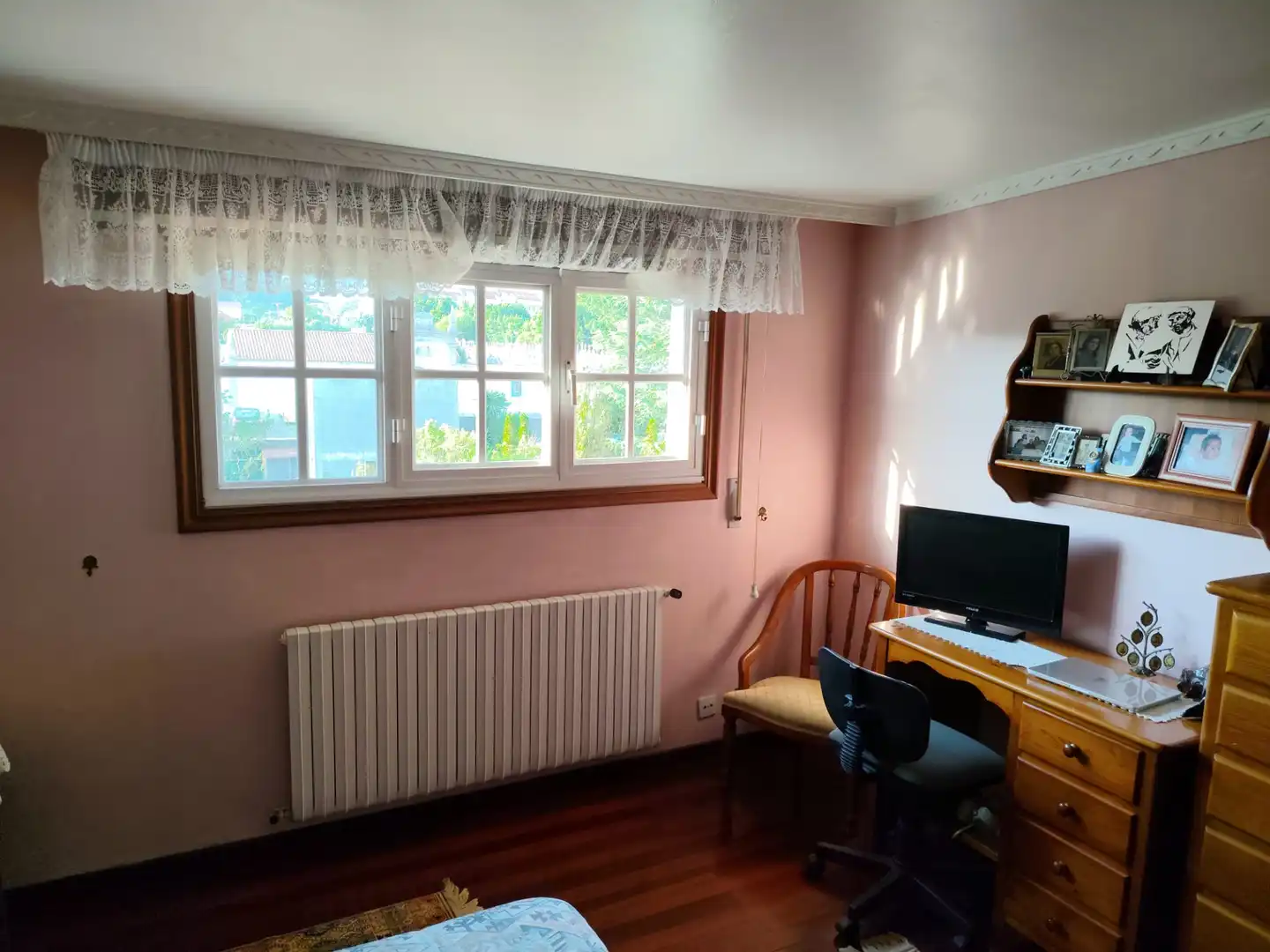 Bedroom of Attic for rent in Ribeira  with Heating, Private garden and Parquet flooring