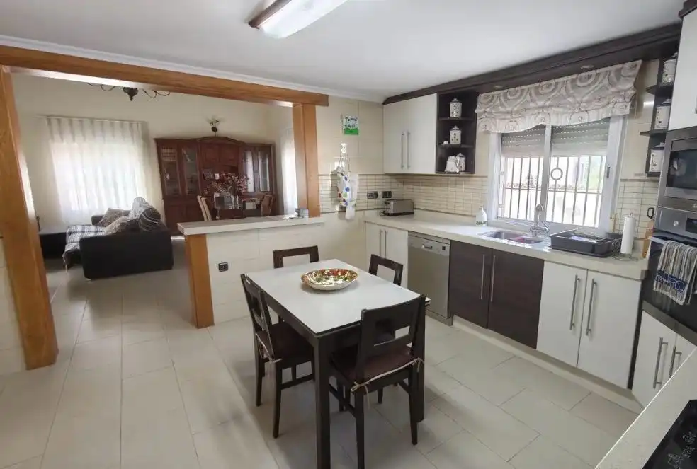 Cocina de Casa o chalet en venta en Catral con Jardín privado, Piscina y Amueblado