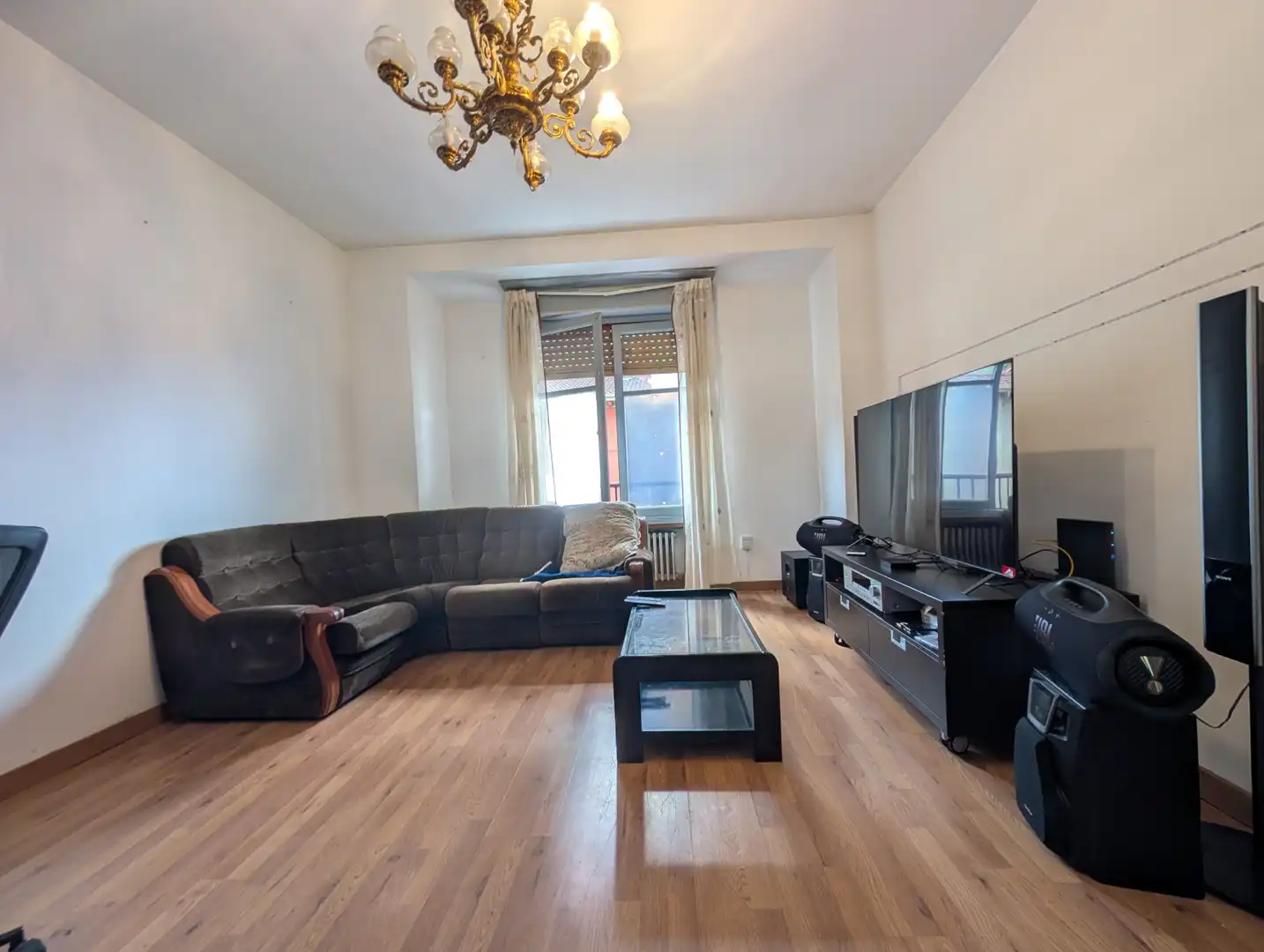 Living room of Flat for sale in San Martín del Rey Aurelio  with Heating, Terrace and Storage room