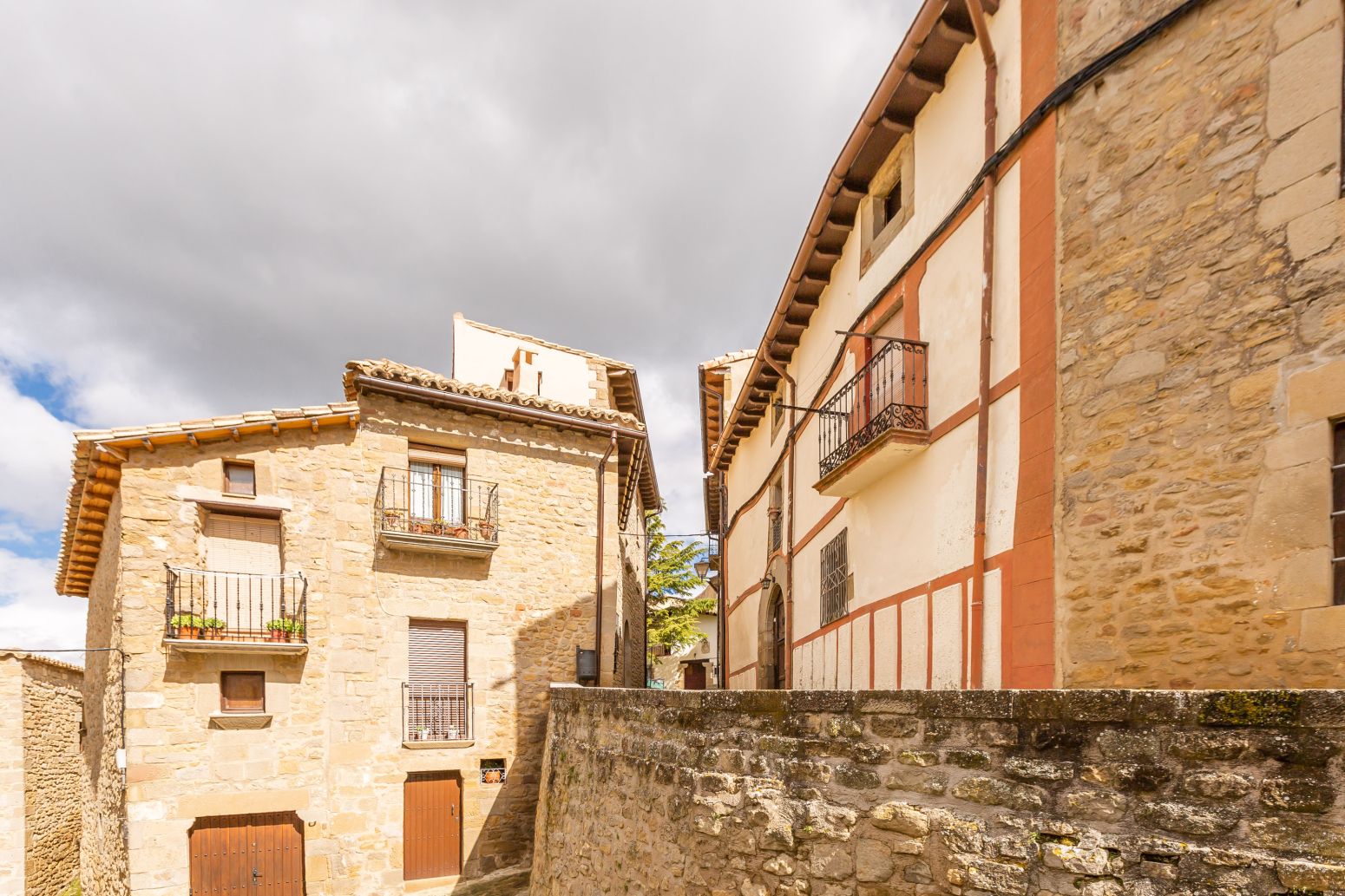 Vista exterior de Casa o xalet en venda en Sos del Rey Católico amb Calefacció