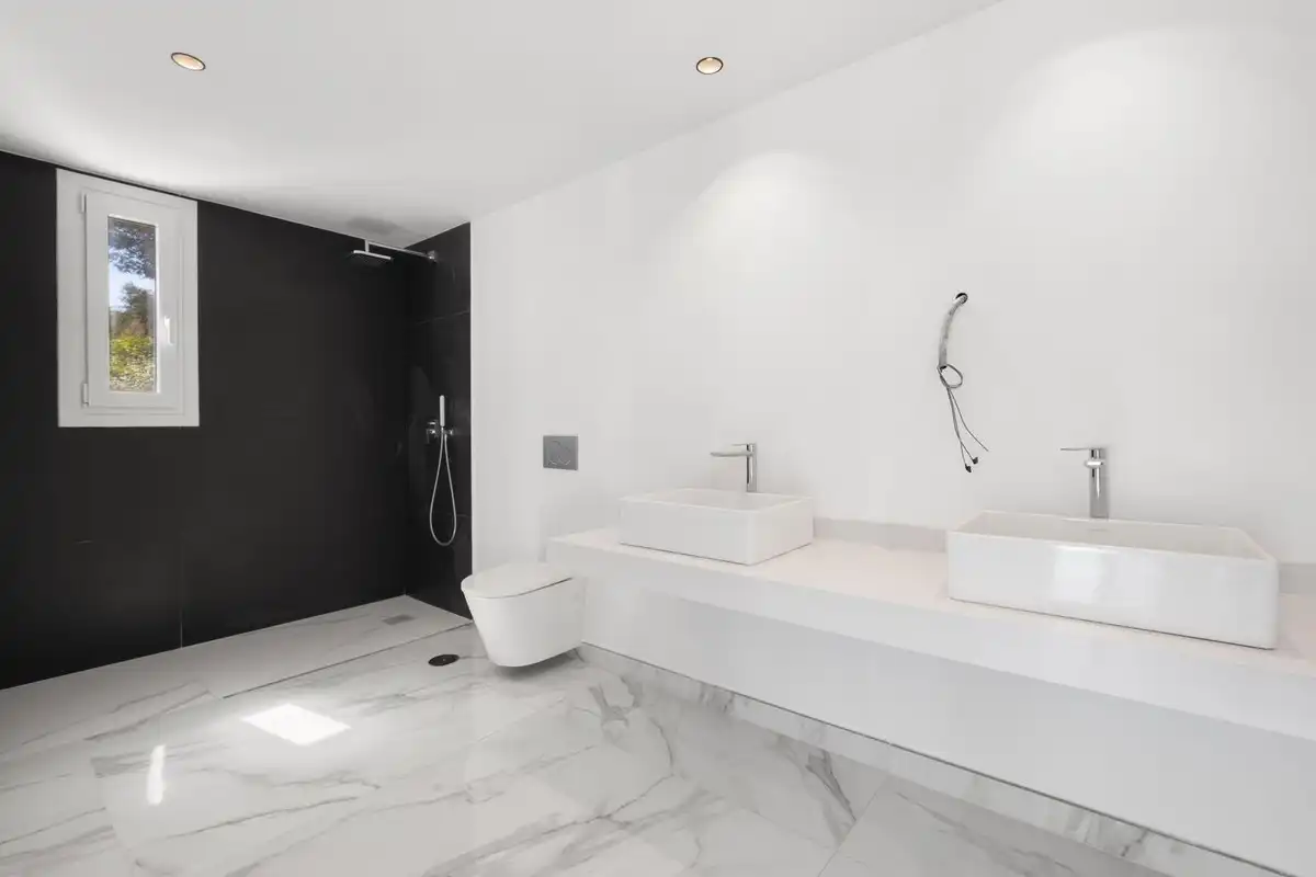 Bathroom of Houses for sale in Ojén  with Air Conditioner, Private garden and Terrace