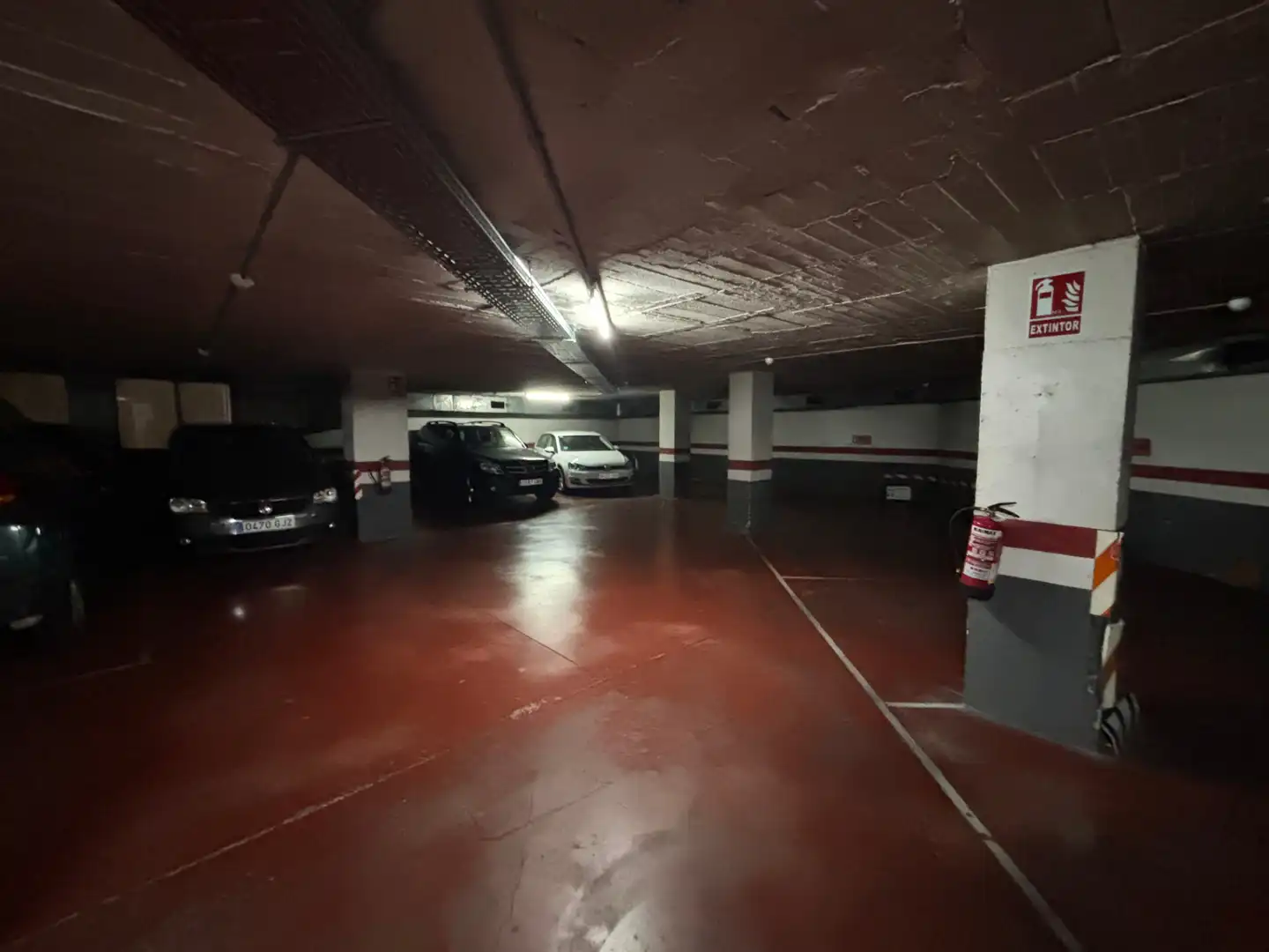 Garage zur Miete in Carrer de Sardenya, Fort Pienc