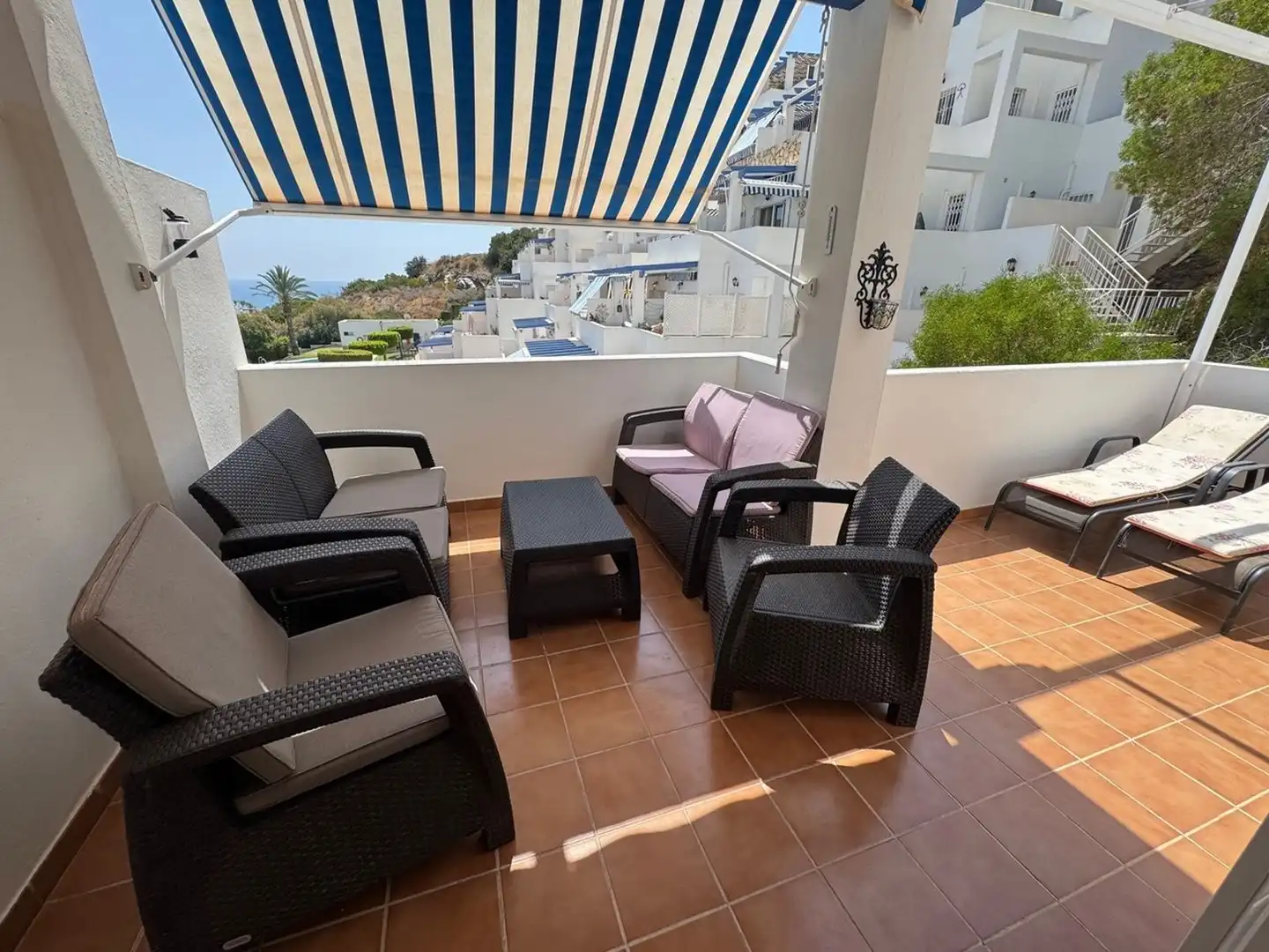 Appartamento con piscina in vendita a CALLE CLARA CAMPOAMOR S/N, imagen 5