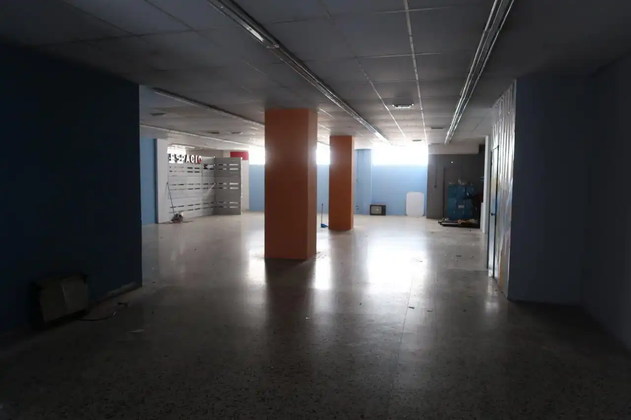 Local comercial en venda a Mariscal Pardo de Cela, imagen 7