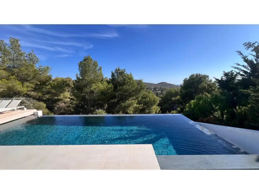 Piscina de Casa o chalet en venta en Santa Eulària des Riu con Calefacción, Amueblado y Balcón