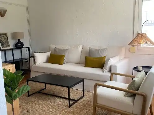 Wohnzimmer von Wohnung zur Miete in Sitges mit Terrasse, Schwimmbad und Balkon