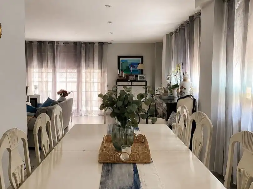 Casa aparellada amb piscina en venda a Calle José Lombana 1, imagen 8