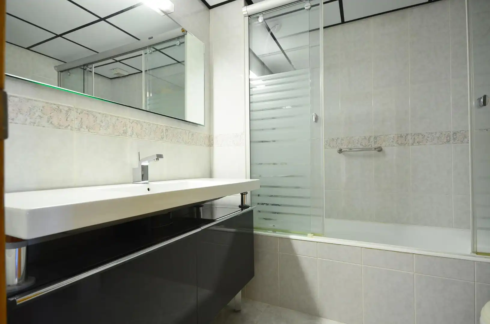 Bathroom of Detached homes for sale in Zaragoza